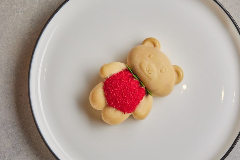  :    Lila Pastry   
