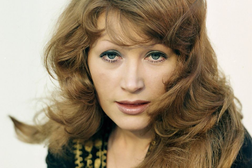 Ошеломляющее преображение: Как Алла Пугачева вновь удивляет поклонников