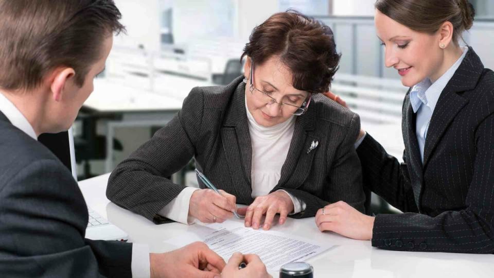 Неожиданные тайны наследства: как банковское распоряжение изменило судьбы двух сестер