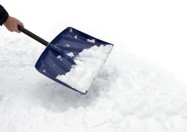 Как эффективно справиться со снегом в конце зимы: советы и хитрости