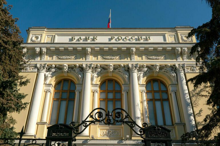 ЦБ изменяет подход к блокировкам: платежи через Госуслуги под защитой