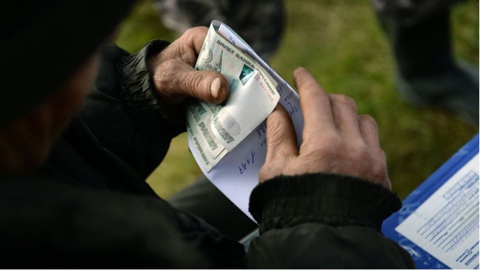 Пенсионеры могут вернуть НДФЛ на жилье: как получить налоговый вычет