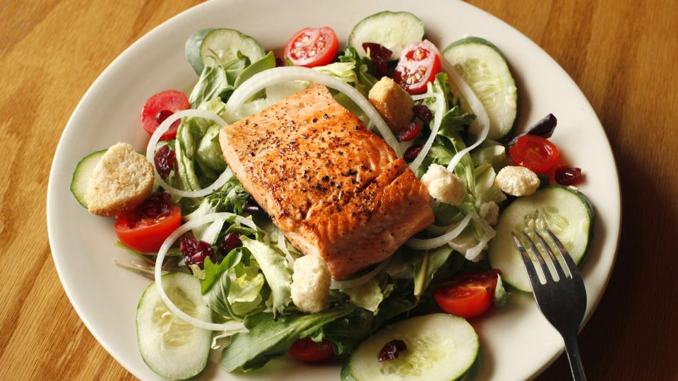 Сухая горбуша будет нежнее жирной семги: нужно лишь пожарить ее особым образом