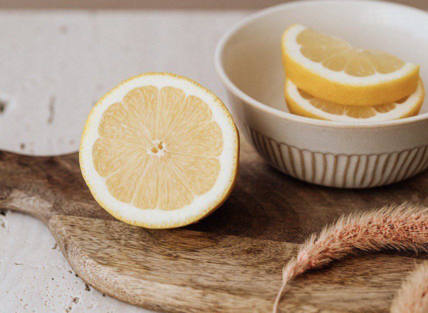 Необычные способы использования лимона в уборке: освежите ваш дом