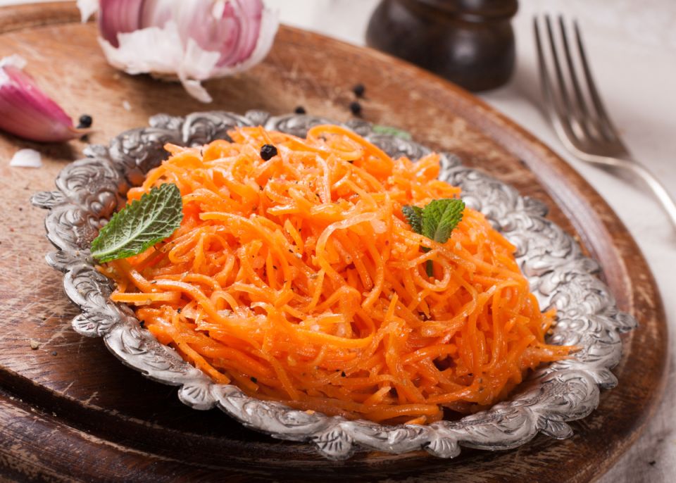Морковь по-корейски: вкусная традиция в новом свете