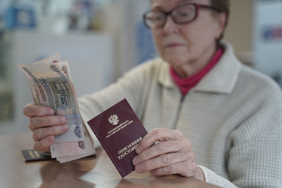 Какие пенсионные баллы необходимы для выхода на пенсию в России: важные изменения в 2026 году