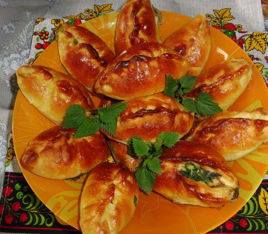 Весенние пироги с зеленью, крапивой и яйцами — простая вкусная находка