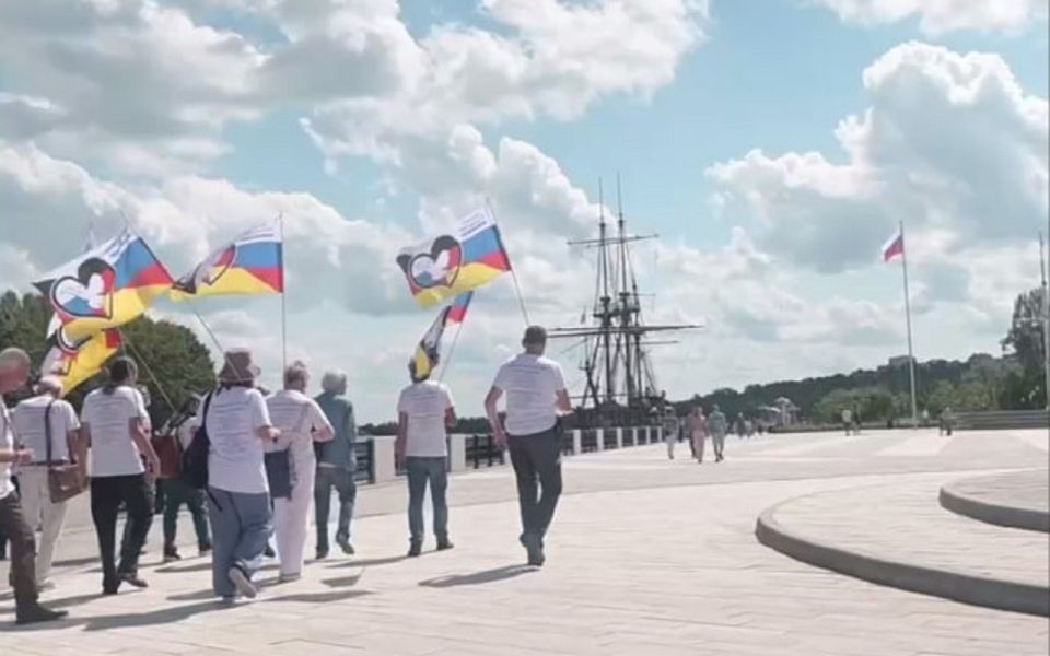 Делегация германской неправительственной организации «Дружба Глобаль» во время участия в автопробеге посетила Воронеж