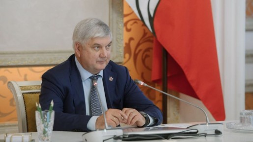 Губернатор Александр Гусев поздравил бойцов, зачисленных на обучение по программе «Герои земли Воронежской»