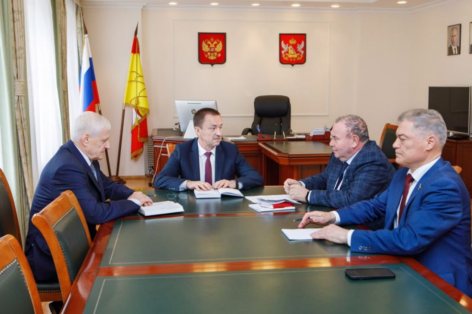 Председатель Воронежской областной Думы Юрий Матузов провел ряд рабочих встреч с депутатами регионального парламента