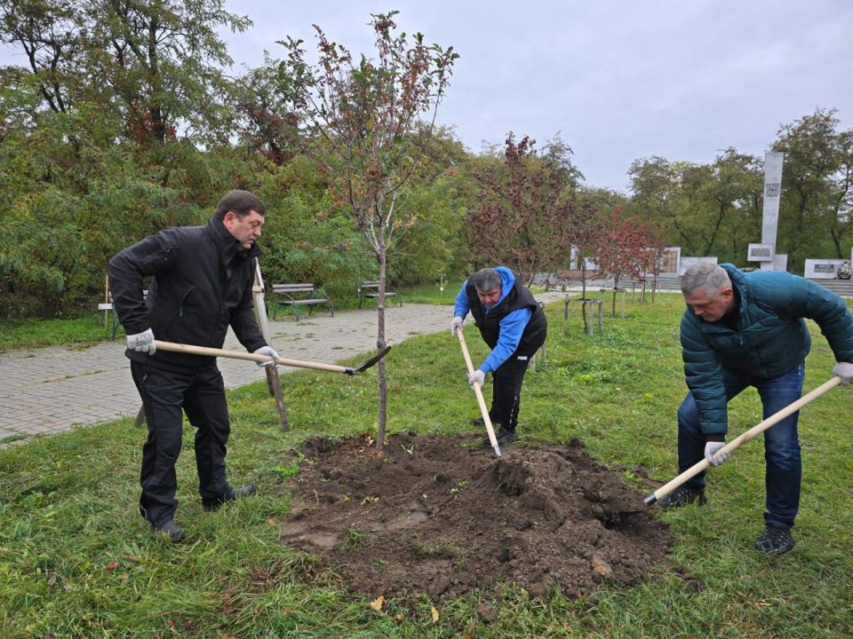 По улицам Советского района прокатилась волна чистоты и порядка