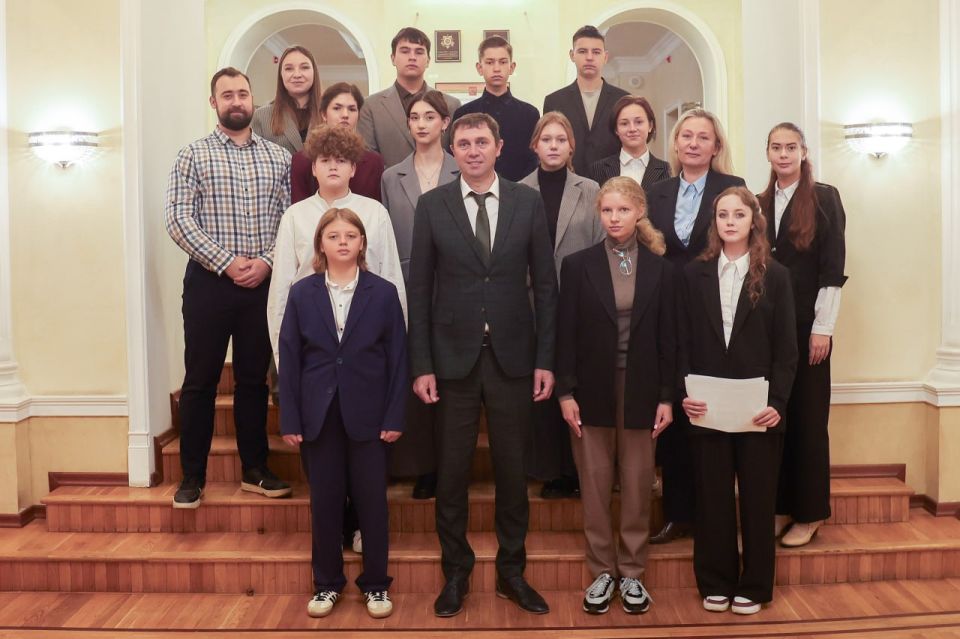 Сергей Петрин: В сентябре принял приглашение воронежских школьников прогуляться от мэрии до Петровской набережной