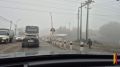 Автобус застрял около ж/д переезда на улице Космонавтов
