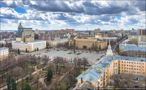 В ночь на 25 октября украинские войска атаковали дальнобойными средствами огневого поражения многие российские регионы
