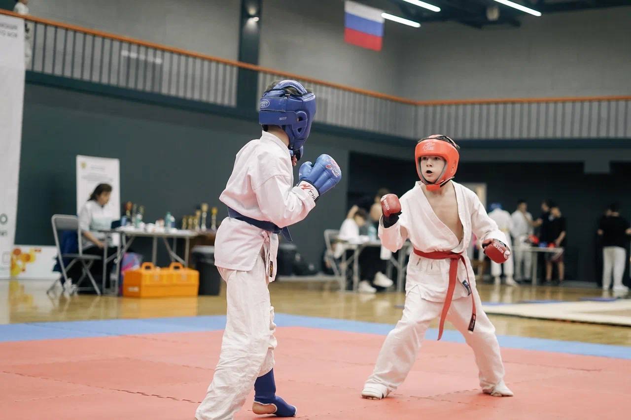 Вчера в Воронеже было по-настояшему жарко! Отгремели Чемпионати и Первенство области по рукопашному бою Вчера в Воронеже было по-настояшему жарко! Отгремели Чемпионати и Первенство области по рукопашному бою