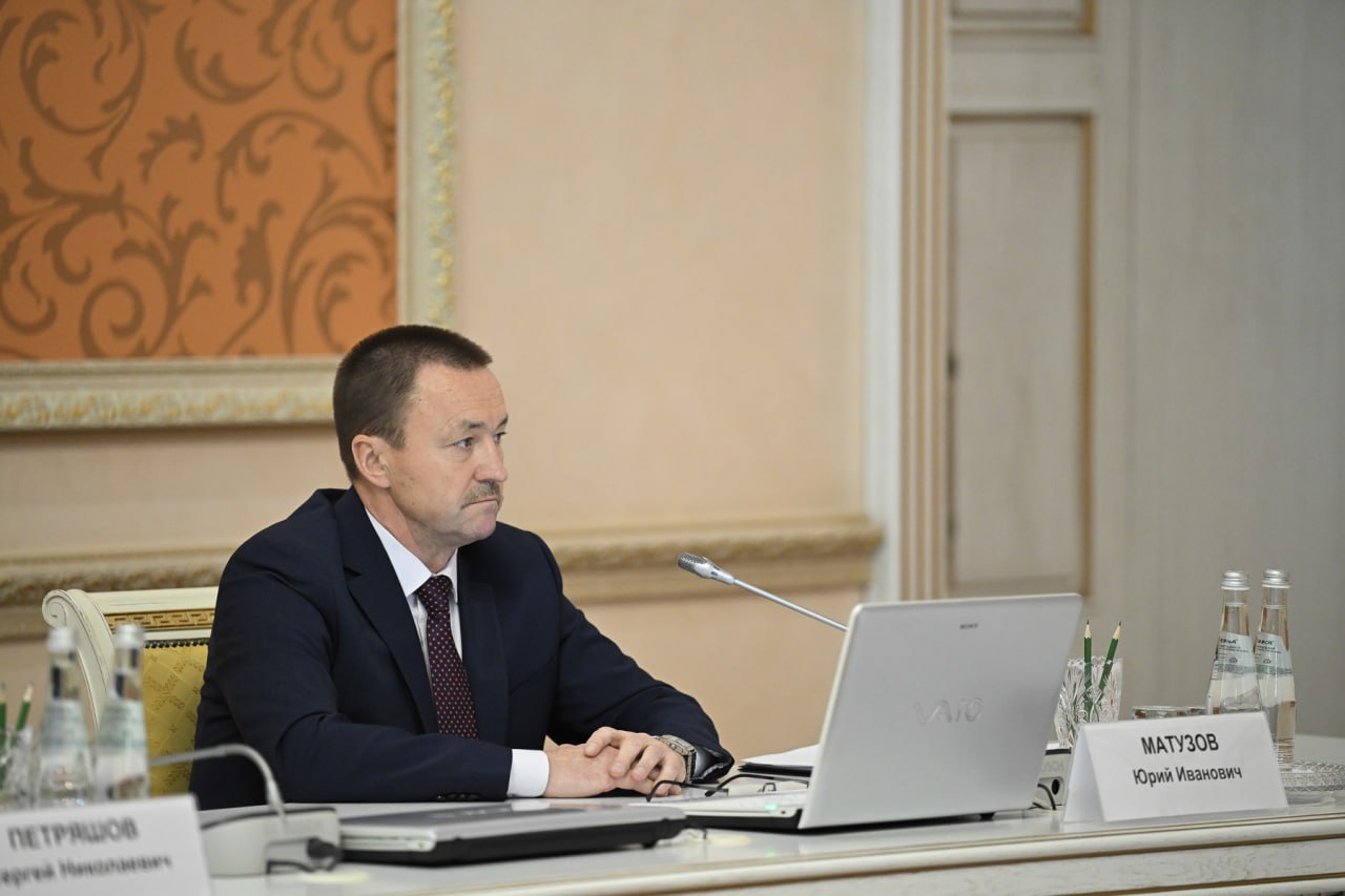 Юрий Матузов: «У депутатов есть предложения по формированию эффективных управленческих решений» Юрий Матузов: «У депутатов есть предложения по формированию эффективных управленческих решений»