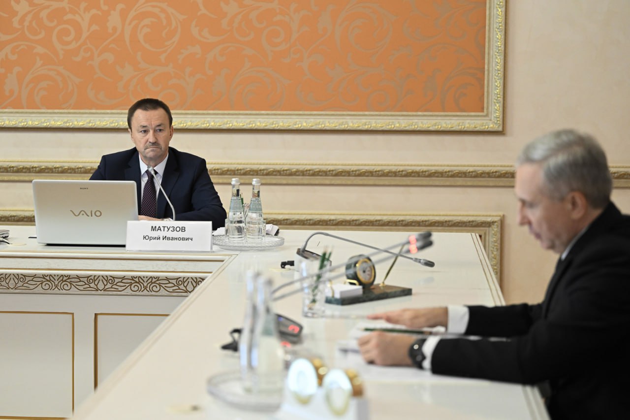 Юрий Матузов: «У депутатов есть предложения по формированию эффективных управленческих решений» Юрий Матузов: «У депутатов есть предложения по формированию эффективных управленческих решений»