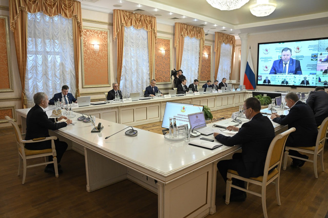Юрий Матузов: «У депутатов есть предложения по формированию эффективных управленческих решений» Юрий Матузов: «У депутатов есть предложения по формированию эффективных управленческих решений»
