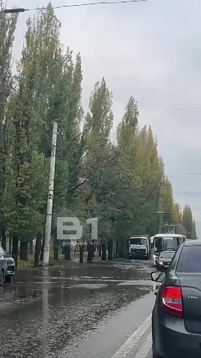 После ночного дождя в Воронеже вновь затопило улицы
