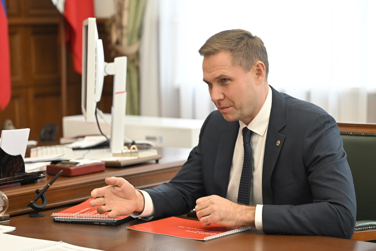 Губернатор встретился с представителем Альфа-Банка Губернатор встретился с представителем Альфа-Банка