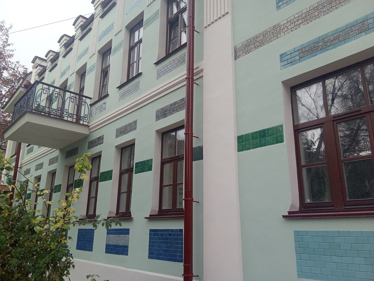 В Воронеже отреставрировали исторический «Дом купца Тихона Лагутина» В Воронеже отреставрировали исторический «Дом купца Тихона Лагутина»