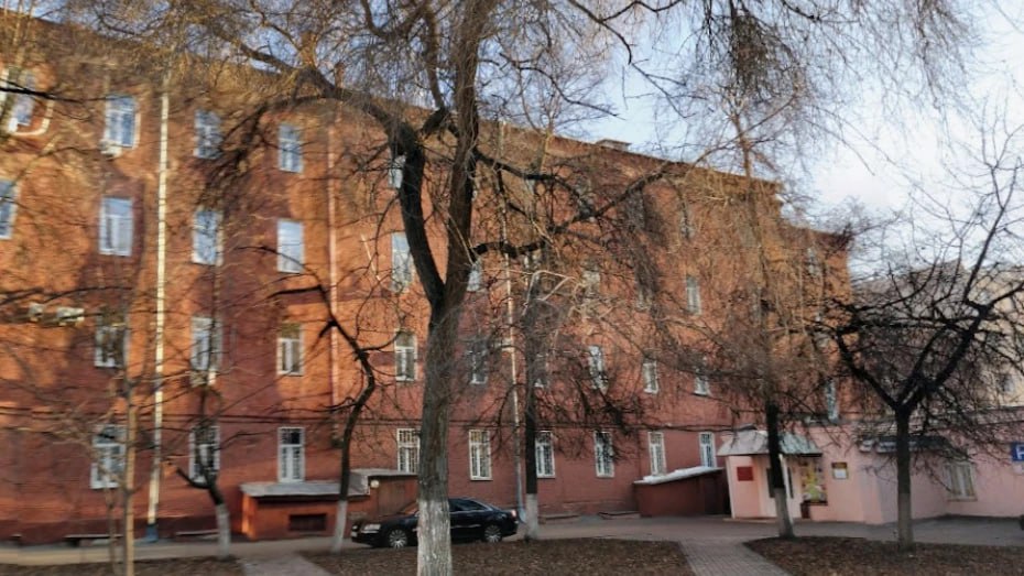 На ремонт городской поликлиники №10 готовы выделить до 1,1 млн рублей