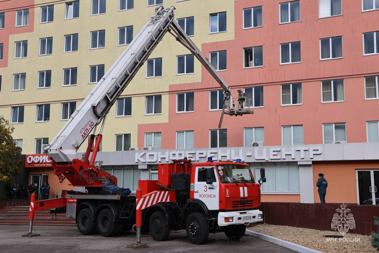 Загорелась гостиница на Владимира Невского: как прошли пожарные учения Загорелась гостиница на Владимира Невского: как прошли пожарные учения