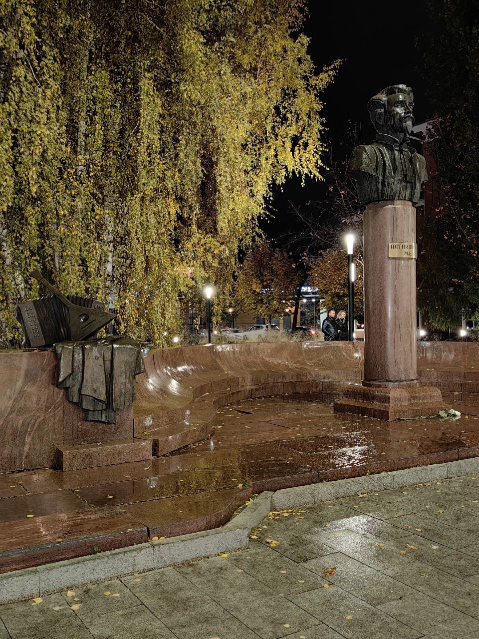 До конца текущего года должны отремонтировать памятники музыканту Митрофану Пятницкому и писателю Андрею Платонову в центре Воронежа