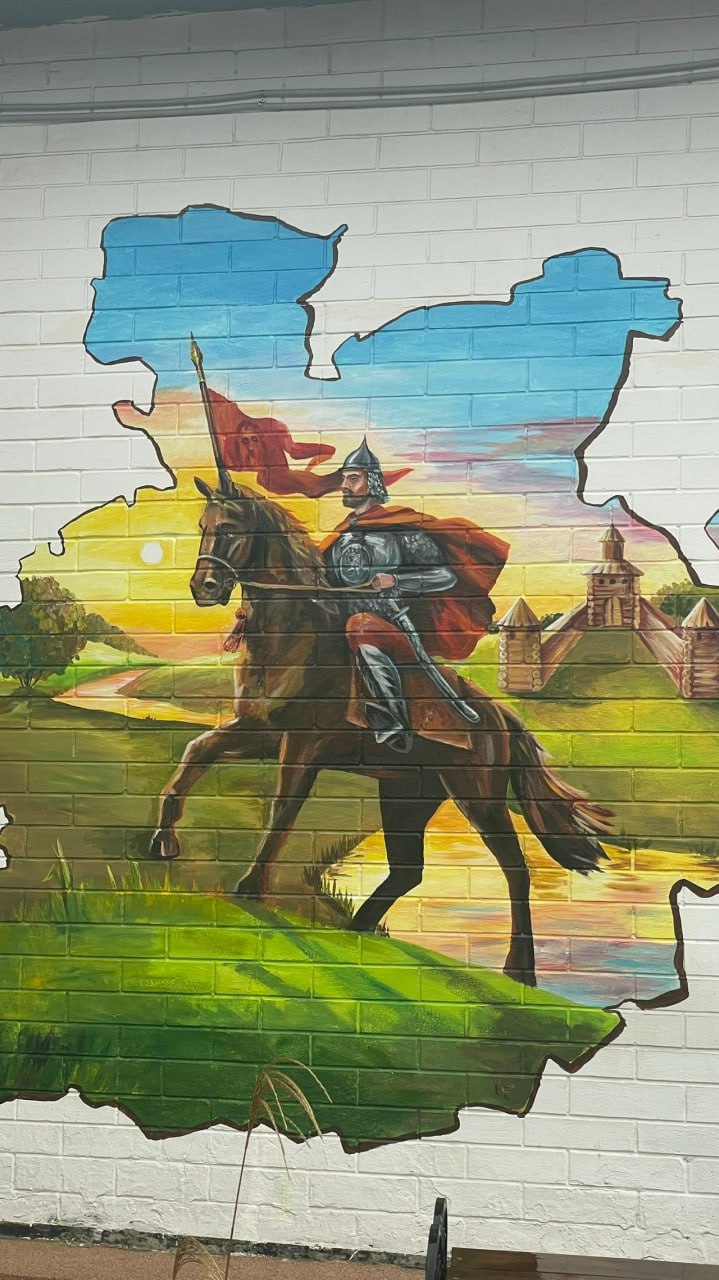 В преддверии Дня народного единства в Новой Усмани появился новый мурал В преддверии Дня народного единства в Новой Усмани появился новый мурал