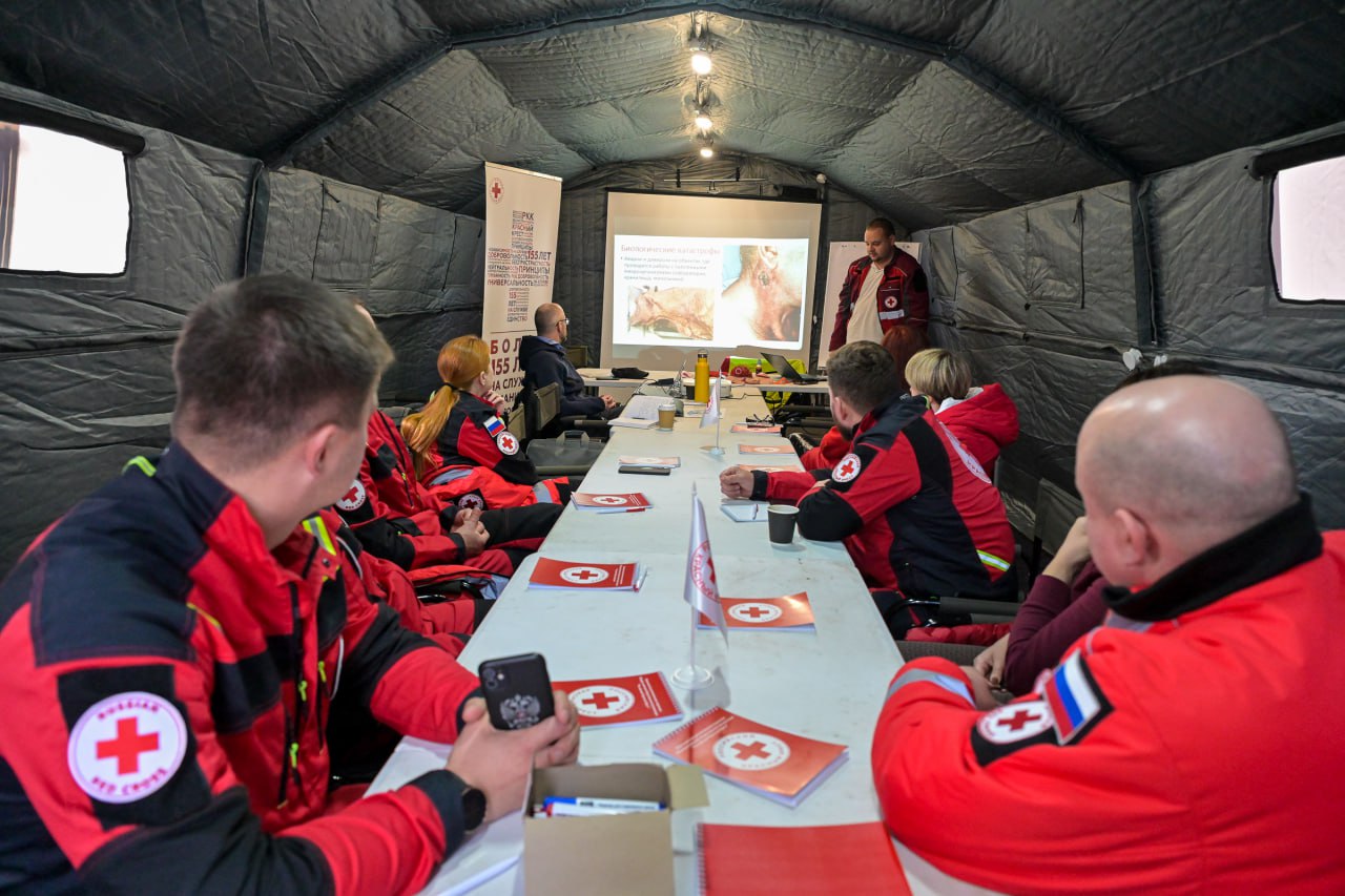 Эксперт Международного Комитета Красного Креста из Голландии Хендрик Ян Лохейс в Воронеже посетил тренинг по реагированию на ЧС Эксперт Международного Комитета Красного Креста из Голландии Хендрик Ян Лохейс в Воронеже посетил тренинг по реагированию на ЧС