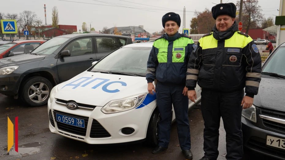 Борисоглебские госавтоинспекторы спасли дальнобойщика, которому стало плохо на трассе