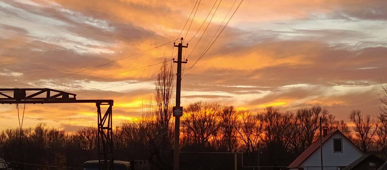 Невероятный огненный закат сегодня в Воронежской области Невероятный огненный закат сегодня в Воронежской области