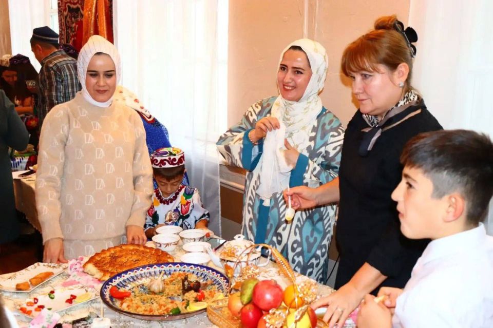 В районах Воронежской области прошли торжественные мероприятия, приуроченные ко Дню народного единства В районах Воронежской области прошли торжественные мероприятия, приуроченные ко Дню народного единства