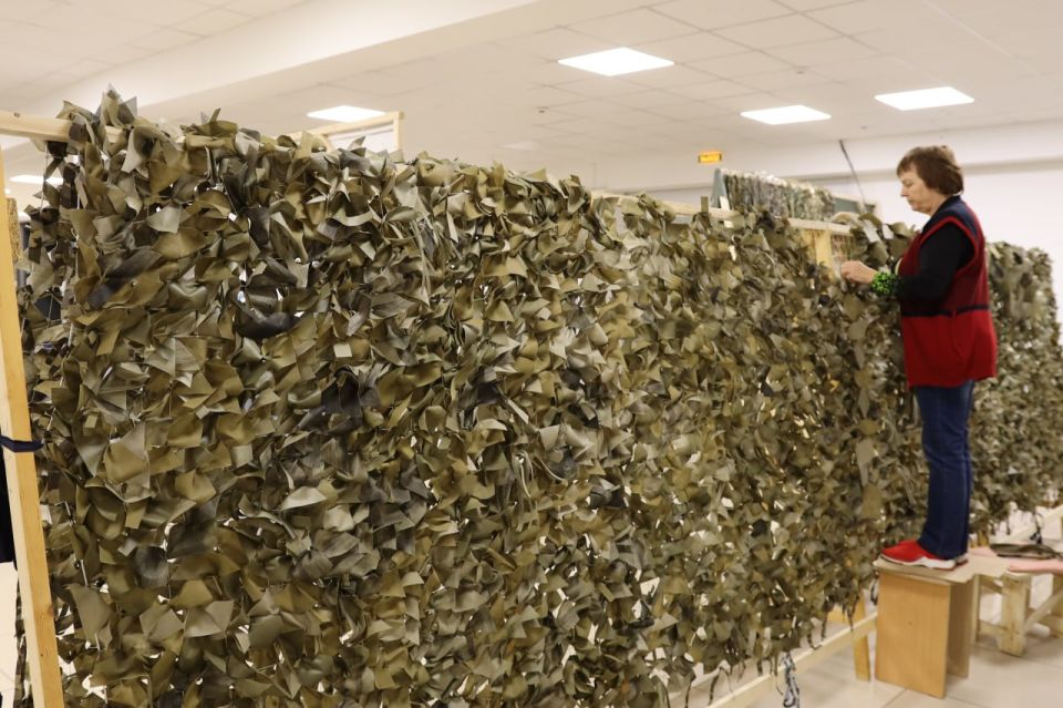 Волонтеры Воронежской области подготовили масксети для бойцов Волонтеры Воронежской области подготовили масксети для бойцов