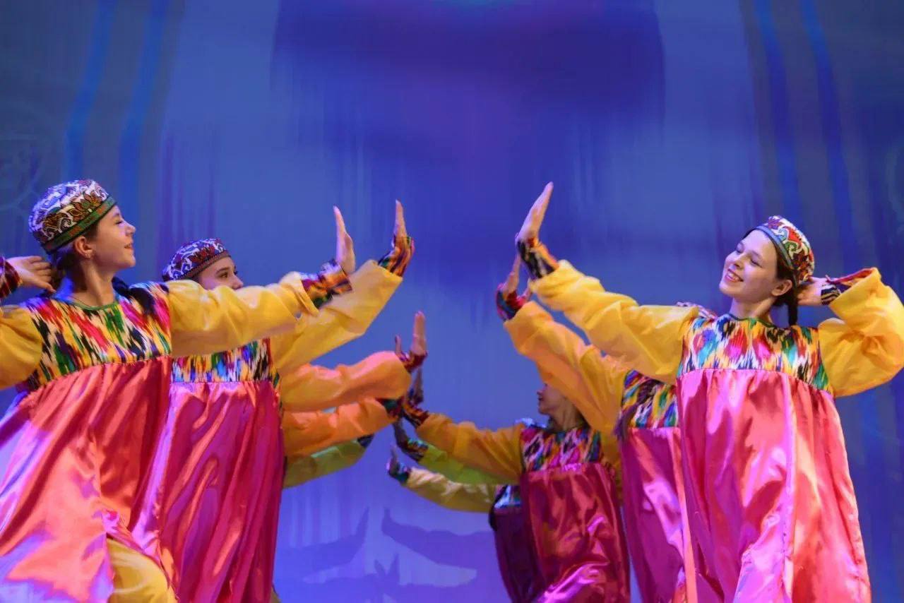 В районах Воронежской области прошли торжественные мероприятия, приуроченные ко Дню народного единства В районах Воронежской области прошли торжественные мероприятия, приуроченные ко Дню народного единства