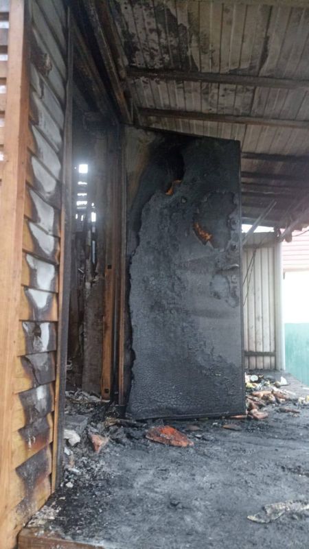 Жуткий пожар оставил семью с 7 детьми без крыши над головой в Воронеже Жуткий пожар оставил семью с 7 детьми без крыши над головой в Воронеже