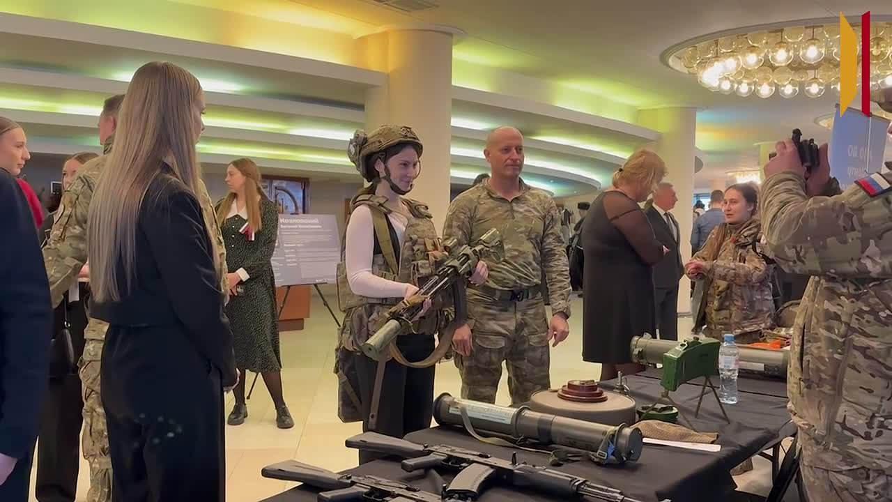 Центр тактической подготовки и выставка, посвященная героям СВО, работают в Воронежском концертном зале