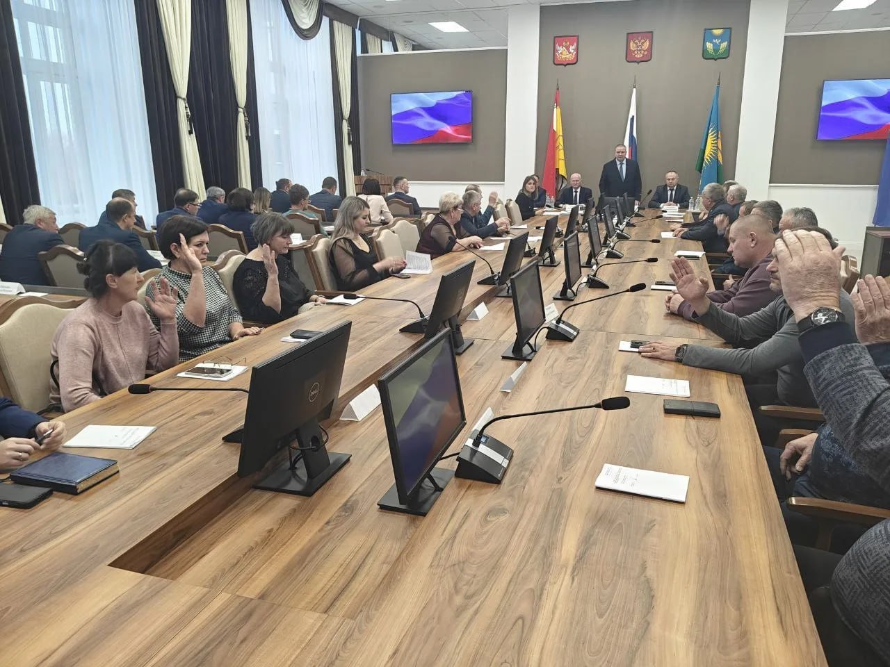 Главой Воробьевского района вновь избран Михаил Гордиенко Главой Воробьевского района вновь избран Михаил Гордиенко