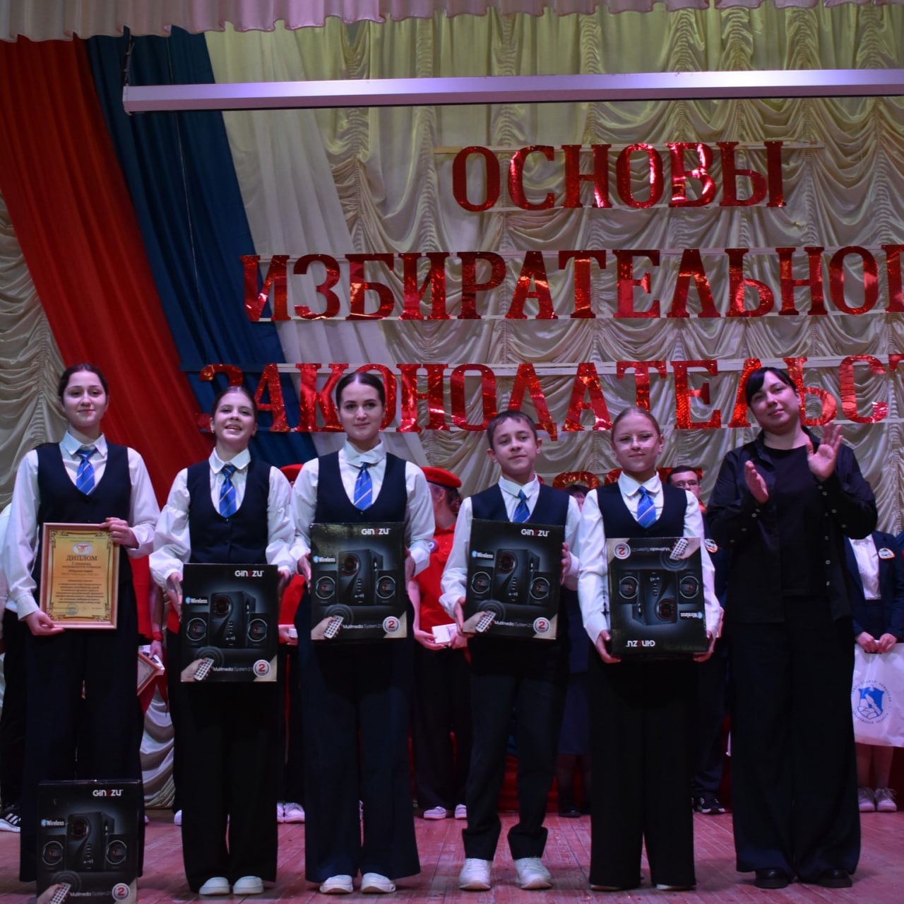 Зональный этап конкурса агитбригад прошел в Репьевском районе Зональный этап конкурса агитбригад прошел в Репьевском районе