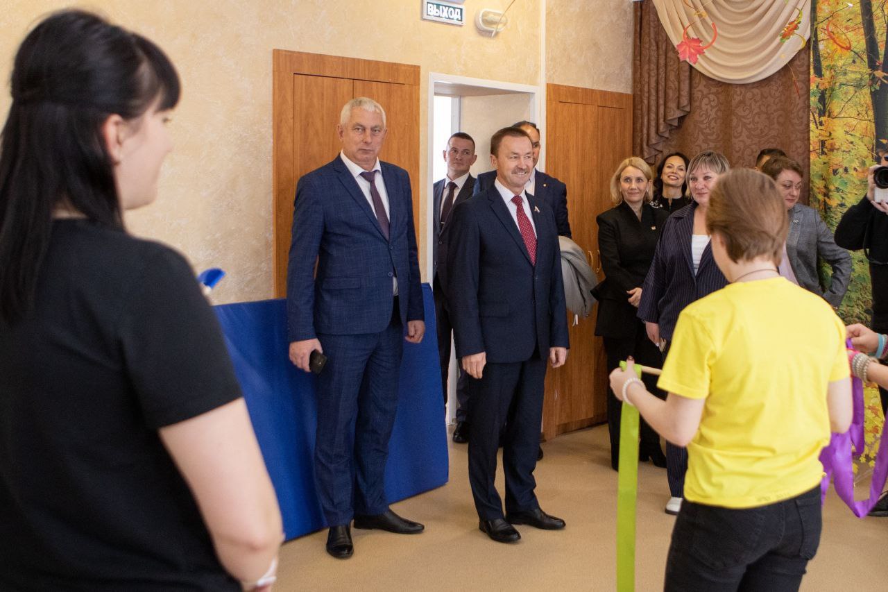 Председатель Воронежской облдумы Юрий Матузов посетил соцобъекты Бутурлиновского района