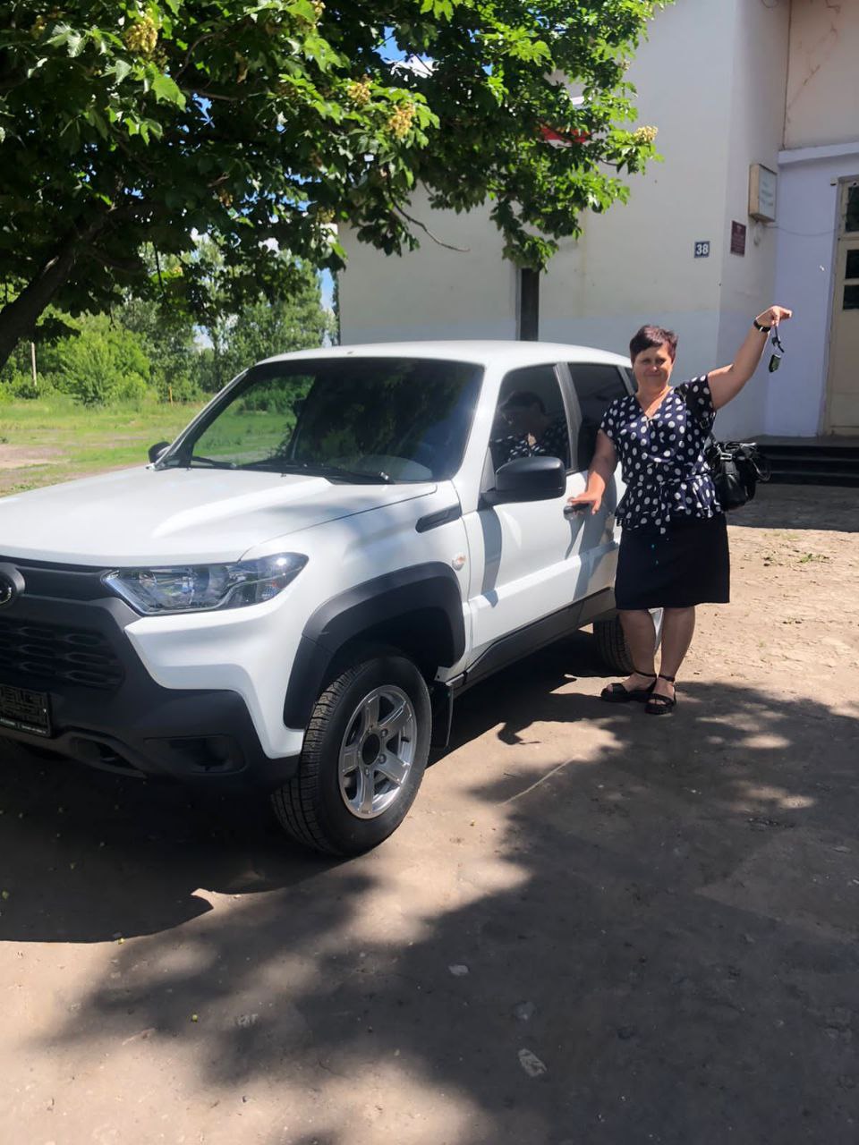 «Я здесь родилась, меня все знают»: как Дина Кирсанова стала главой воронежского села «Я здесь родилась, меня все знают»: как Дина Кирсанова стала главой воронежского села