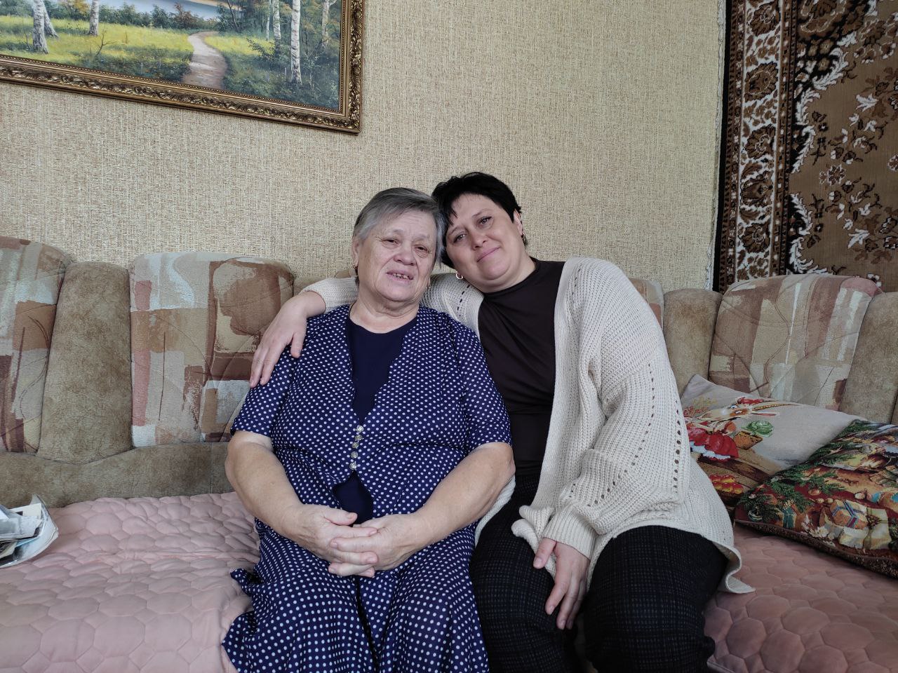 «Я здесь родилась, меня все знают»: как Дина Кирсанова стала главой воронежского села «Я здесь родилась, меня все знают»: как Дина Кирсанова стала главой воронежского села