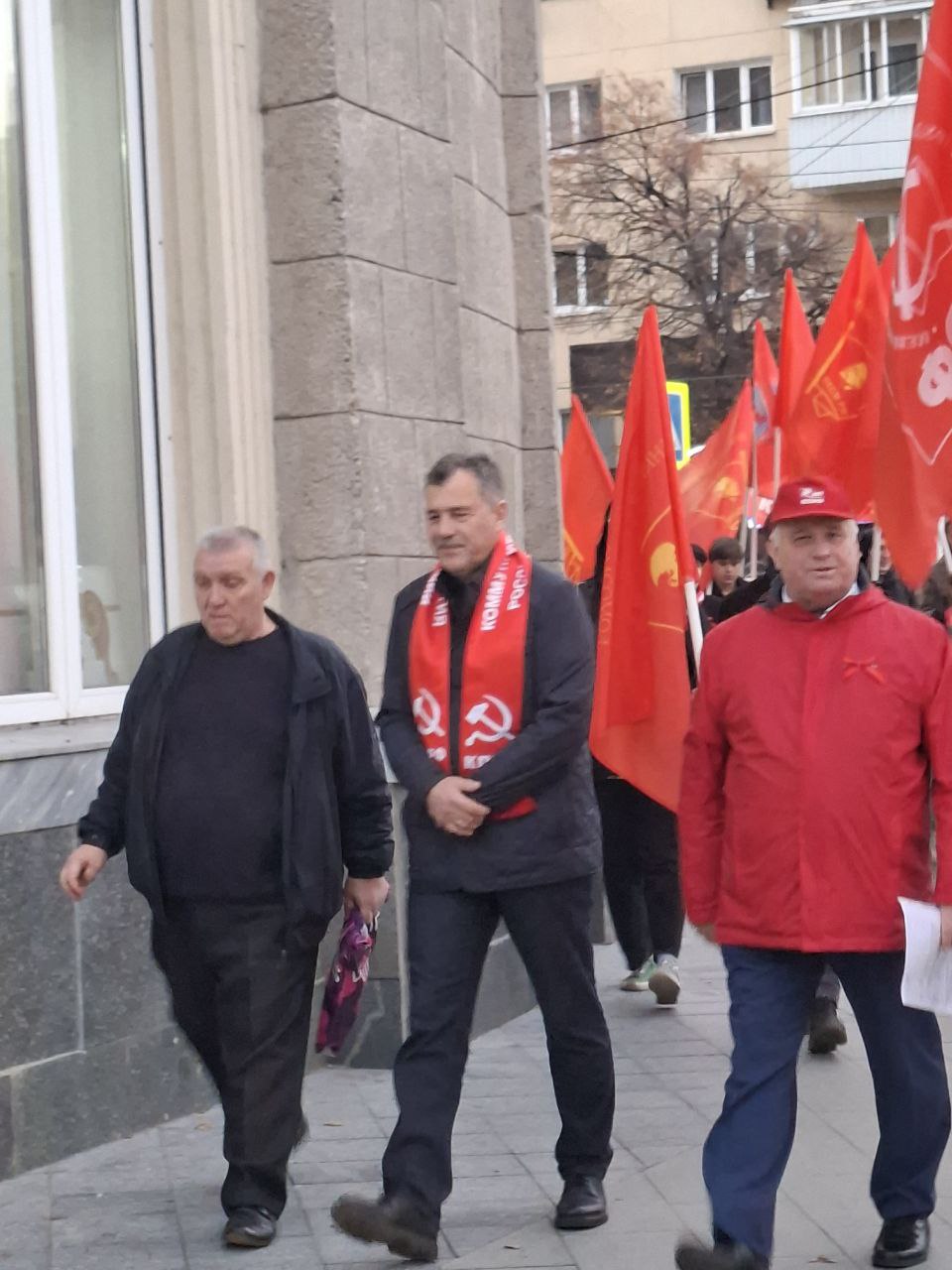 Воронежские коммунисты сегодня отметили 108-ю годовщину Великой Октябрьской социалистической революции Воронежские коммунисты сегодня отметили 108-ю годовщину Великой Октябрьской социалистической революции