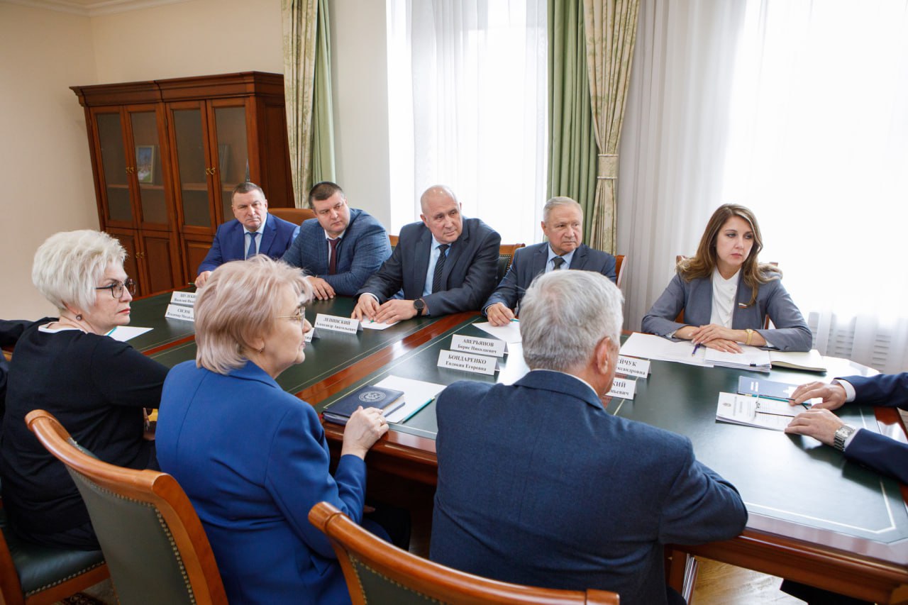 Юрий Матузов: «Воронежская облдума и представительные органы МСУ объединятся в решении актуальных задач» Юрий Матузов: «Воронежская облдума и представительные органы МСУ объединятся в решении актуальных задач»