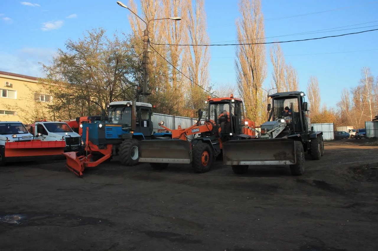 В Левобережном районе Воронежа состоялся ежегодный районный смотр специализированной техники, предназначенной для работы в предстоящий зимний период В Левобережном районе Воронежа состоялся ежегодный районный смотр специализированной техники, предназначенной для работы в предстоящий зимний период