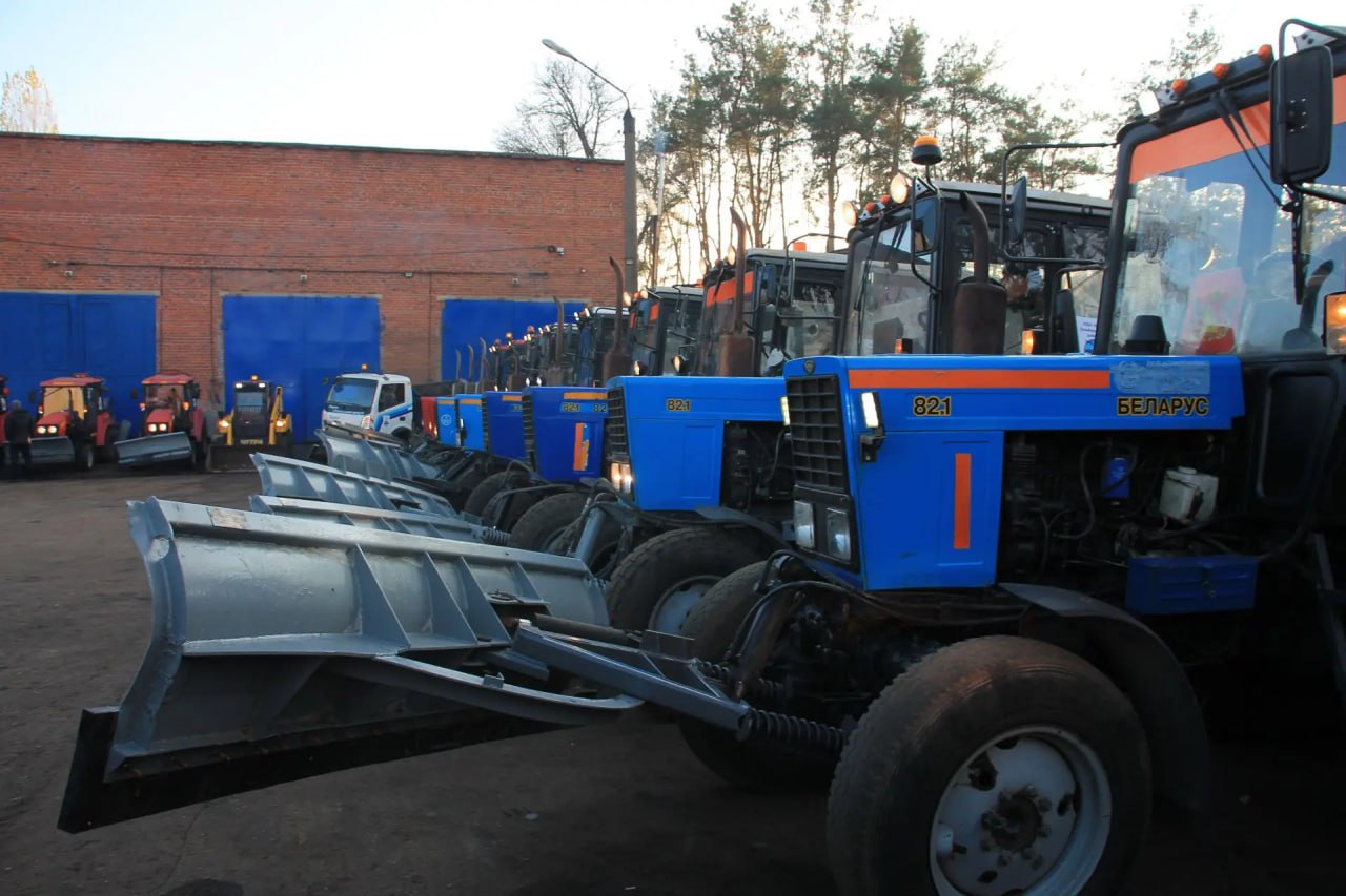 В Левобережном районе Воронежа состоялся ежегодный районный смотр специализированной техники, предназначенной для работы в предстоящий зимний период В Левобережном районе Воронежа состоялся ежегодный районный смотр специализированной техники, предназначенной для работы в предстоящий зимний период