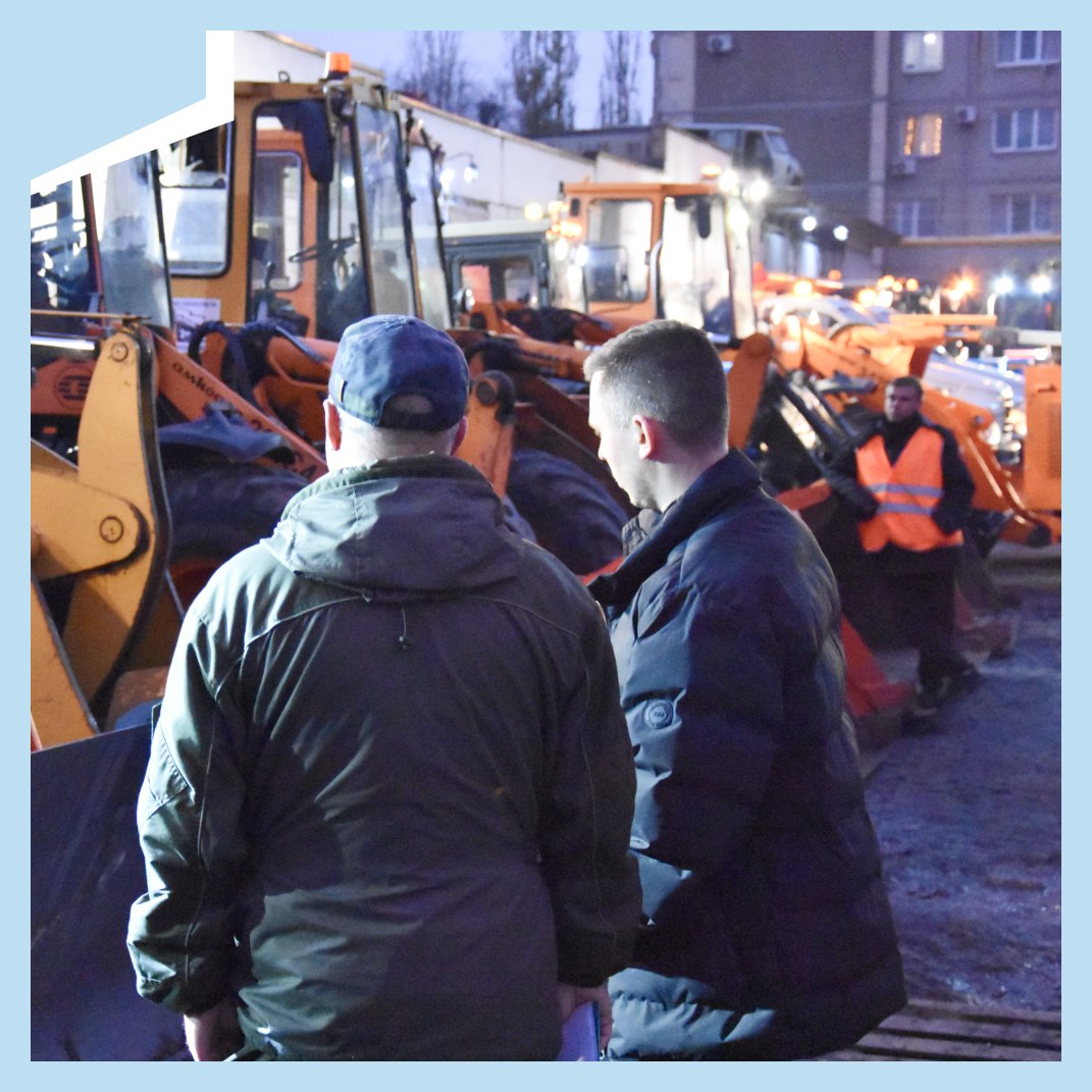 Техника комбината благоустройства Железнодорожного района готова к зиме Техника комбината благоустройства Железнодорожного района готова к зиме