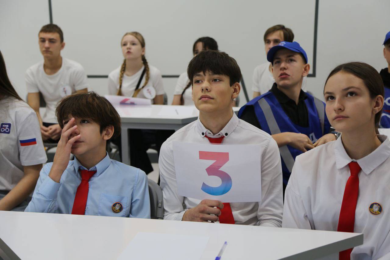 Знания ПДД — это по-нашему! Знания ПДД — это по-нашему!