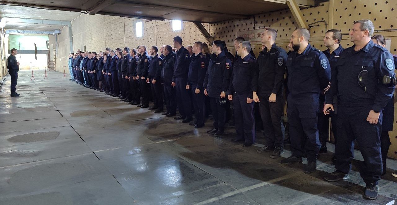 В региональном главке прошли соревнования по стрельбе, приуроченные ко Дню сотрудника органов внутренних дел РФ В региональном главке прошли соревнования по стрельбе, приуроченные ко Дню сотрудника органов внутренних дел РФ