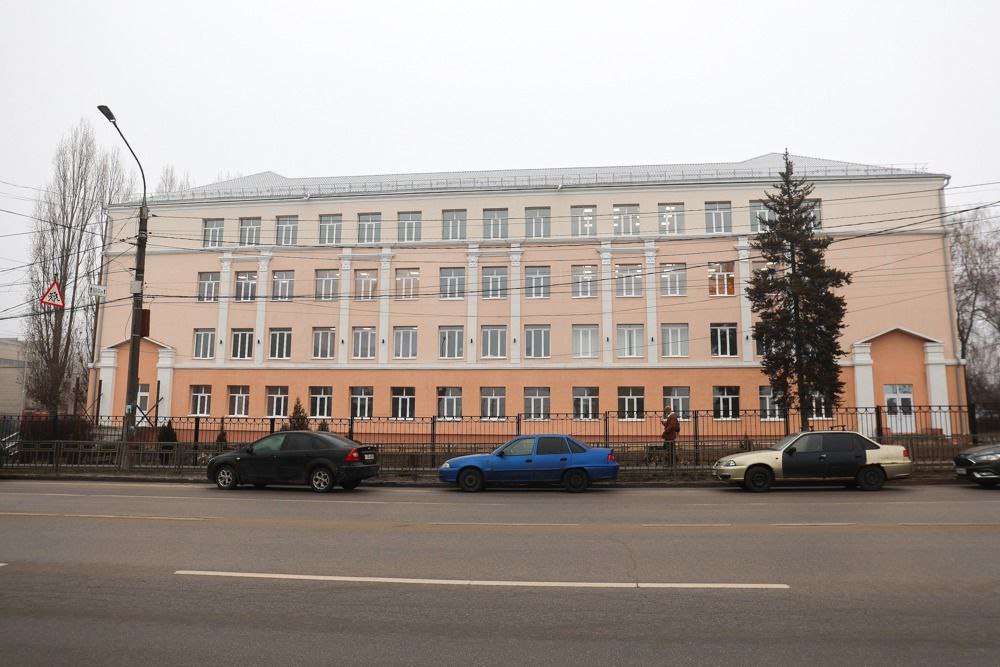 А подрядчик все тот же: массу нарушений вскрыли после ремонта школы №29 в Воронеже